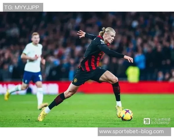 张佳玮解析火箭首胜秘诀强调防守反击与空间拉开策略