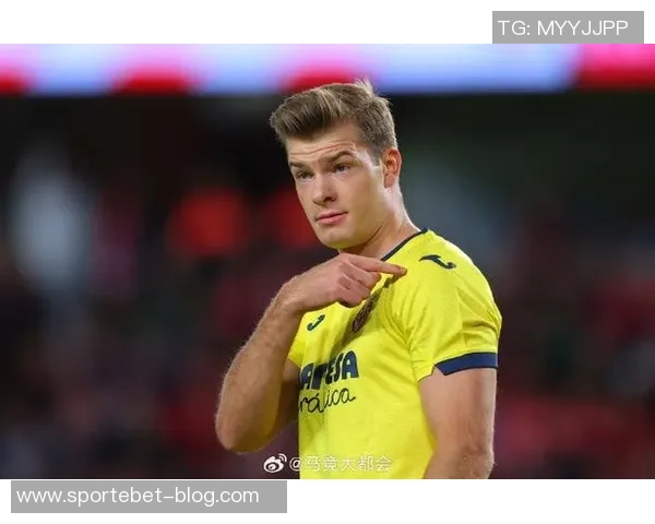 黄潜主帅谈阿隆索角色比喻教练如三明治中的火腿缺乏信任可选择离开